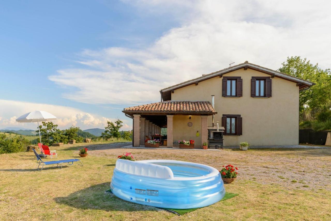 La Casa Di Claudia Villa Gubbio Exterior photo